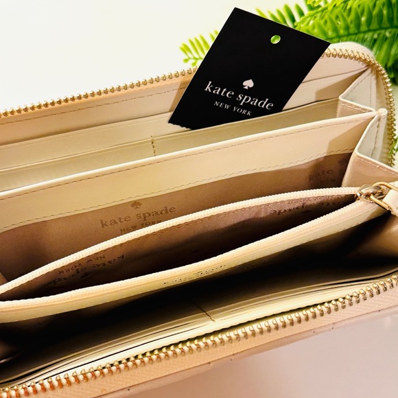Kate Spade Quilted White Cream Beige Leather Zip Around Wallet NWT - Picture 9 of 13